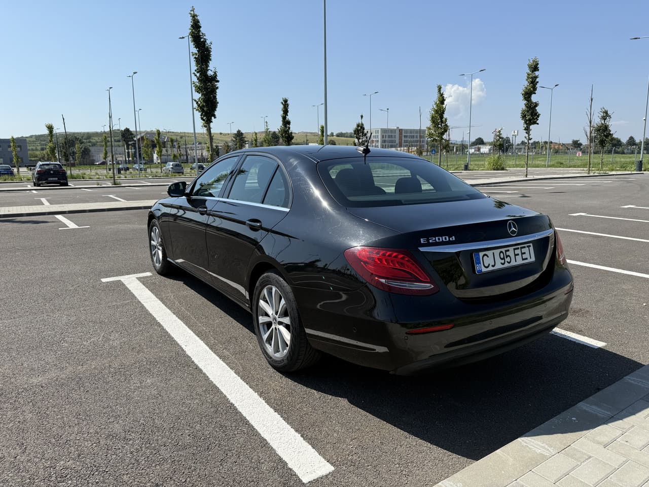Mercedes  E 200 2019 - Image 3
