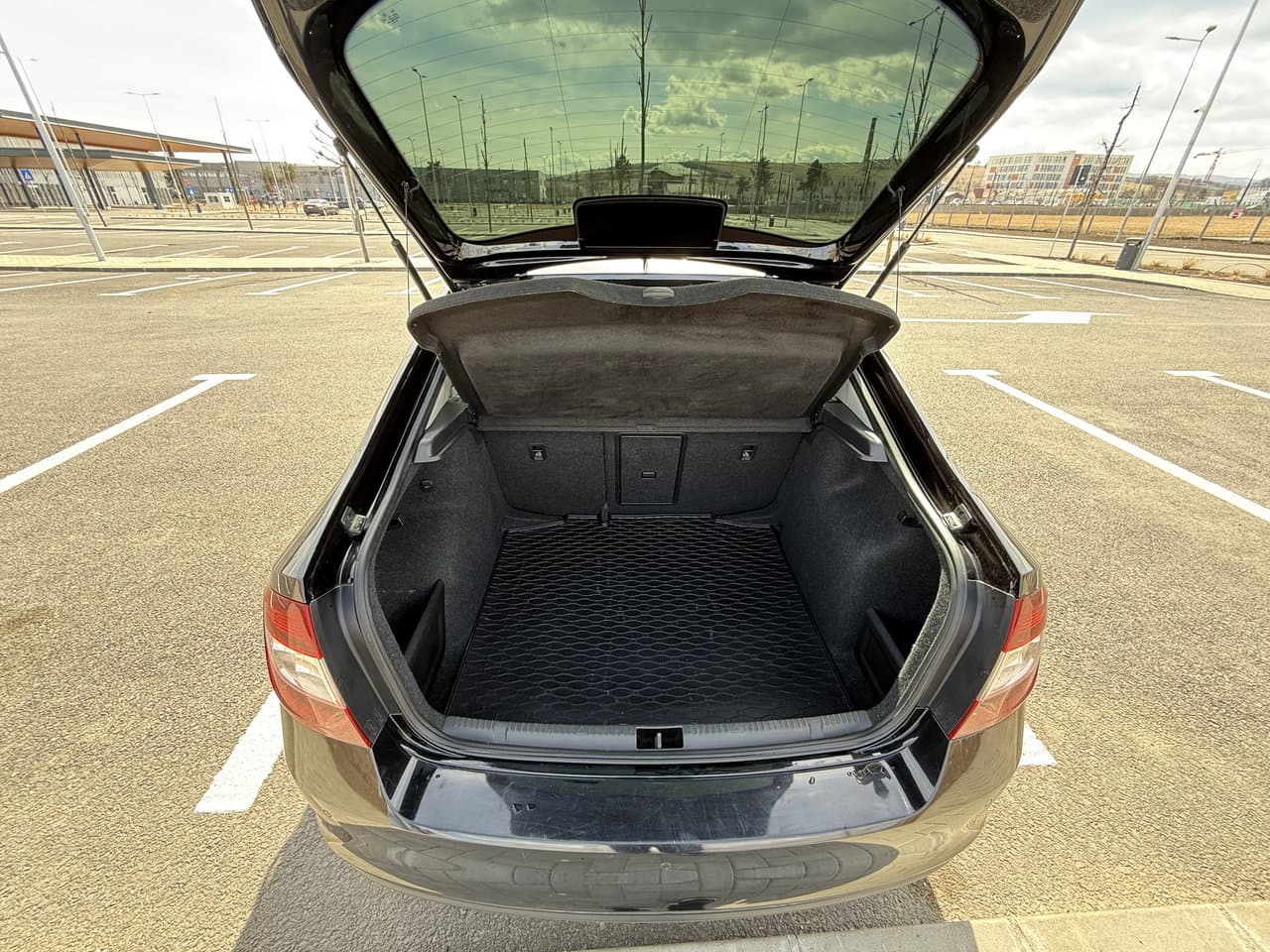 Skoda Rapid Elegance 2019 - Image 6