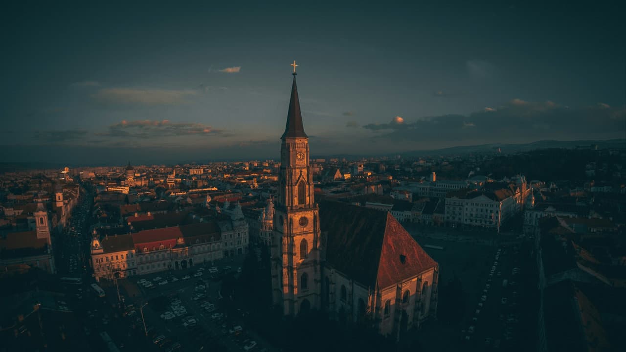 Închiriere auto vs taxi la Aeroportul Cluj – ce alegi mai avantajos? | Rent’n Go