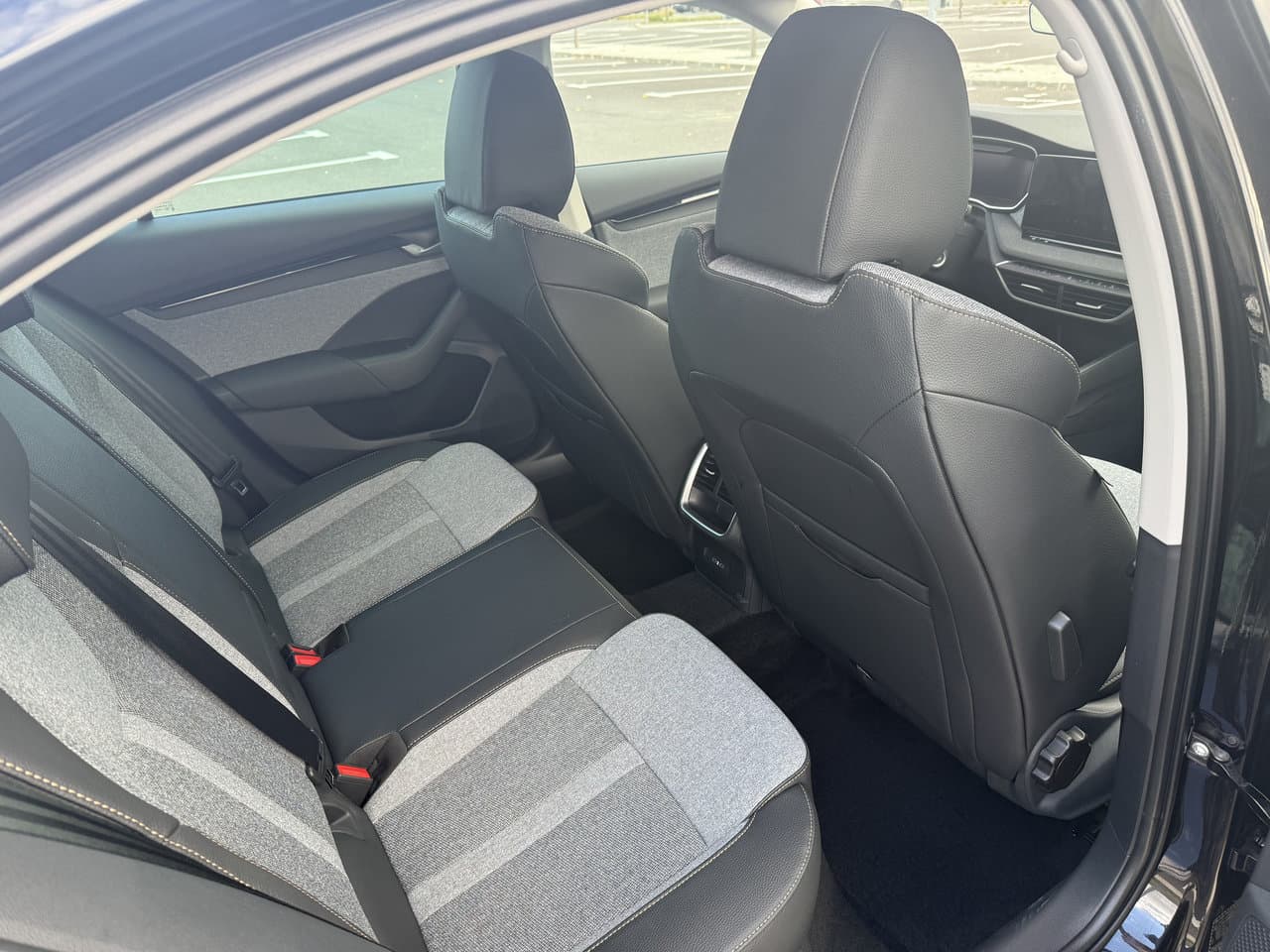Skoda Octavia 2025 - Image 8