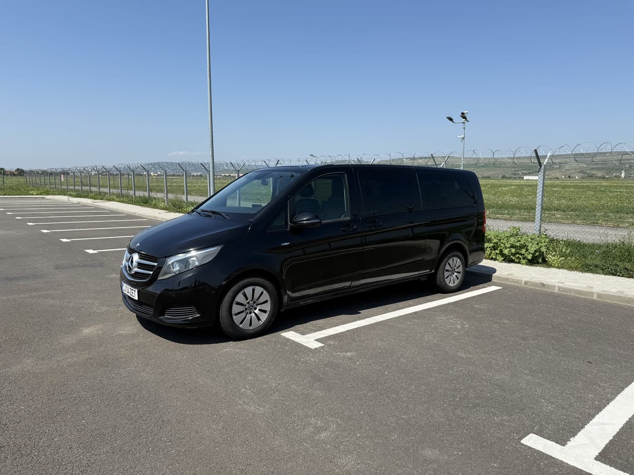 Mercedes V Class 7+1 2019 - Image 4