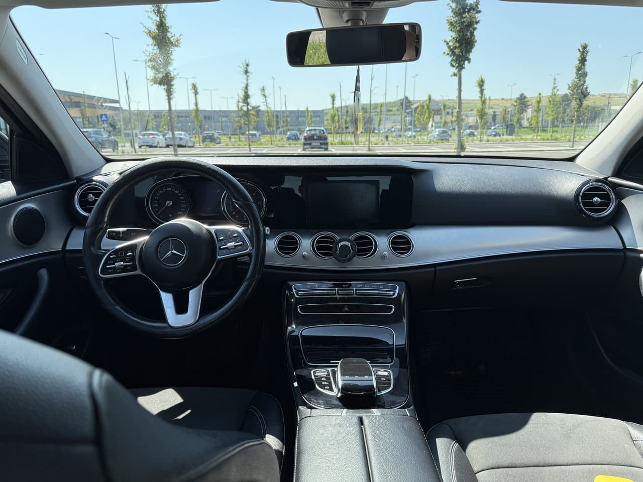 Mercedes  E 200 2019 - Image 6